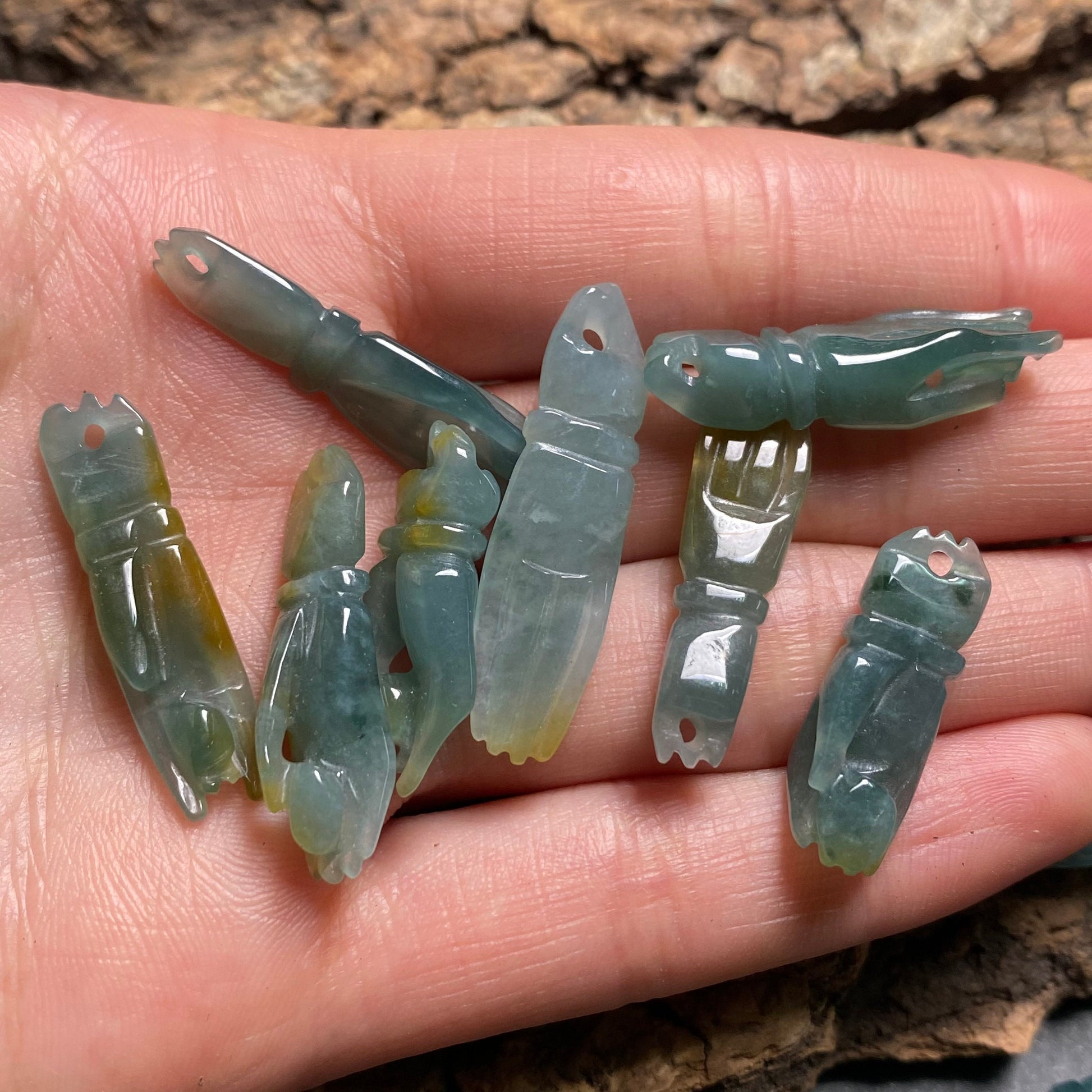 Wholesale Natural Blue Guatemalan jadeite Translucent Grade A jade Guan yin Hand pendant necklace jade bead