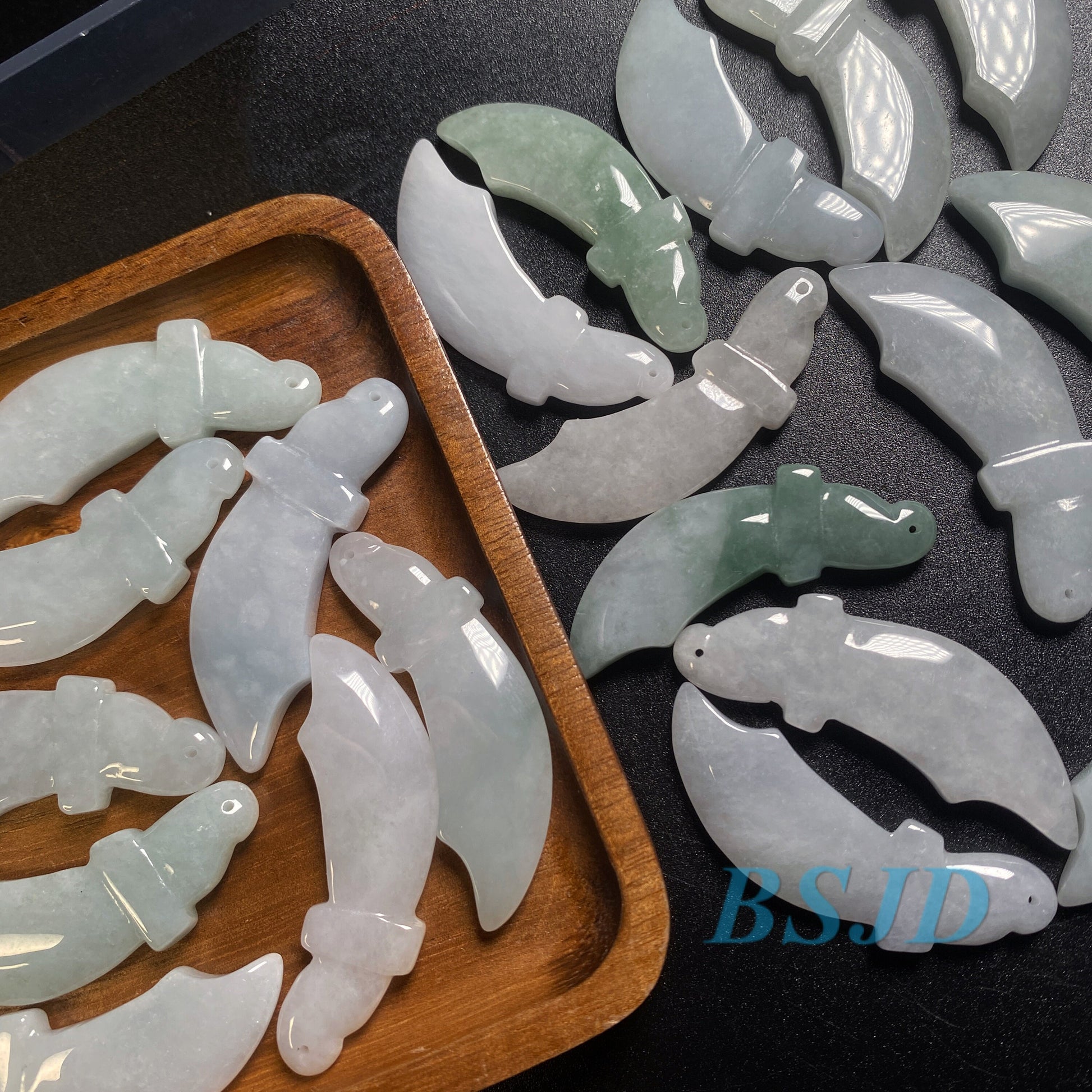 10PCS lot Wholesale Knife Shape Hollow Grade A ICY Jade Burma Flat Roundness Beads Perle Chinese Carved ,Myanmar Jadeite