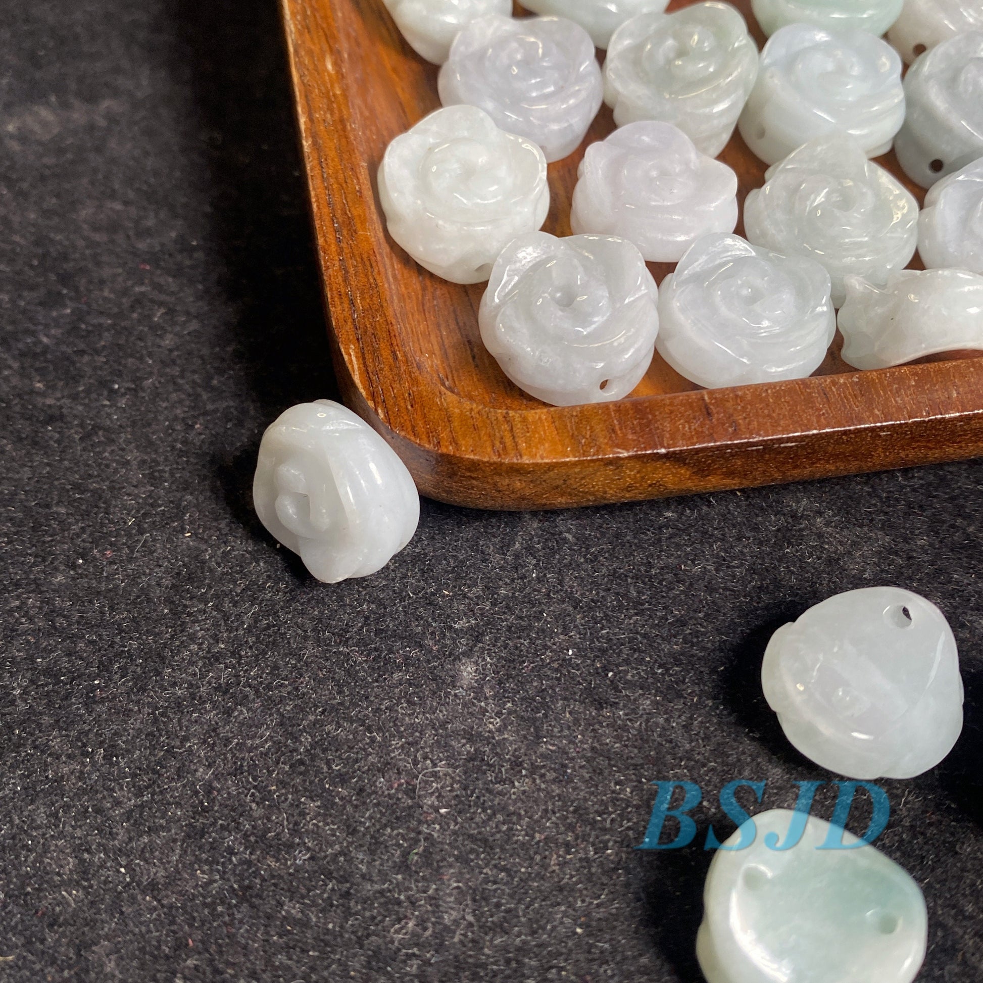 10PCS Flower Rose Beads Natural Grade A jade Green ICE Burma Jadeite bead Chinese Carved Myanmar DIY pendants necklace Blume f. fleur varié